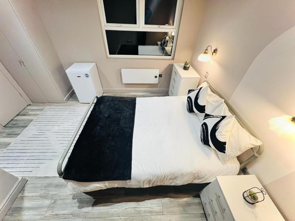London Crescent House Top Location Ensuites Rooms Great Value Buitenkant foto