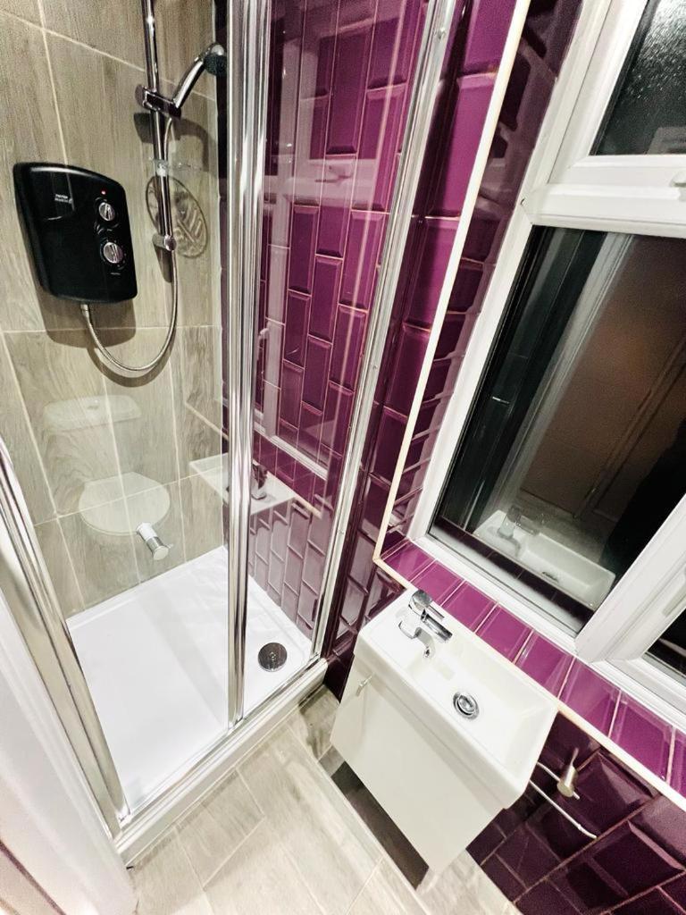 London Crescent House Top Location Ensuites Rooms Great Value Buitenkant foto
